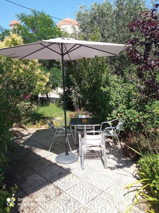 Anadora 2: Hospitable Stone House With Yard Apartment Alexandroupoli Exterior photo