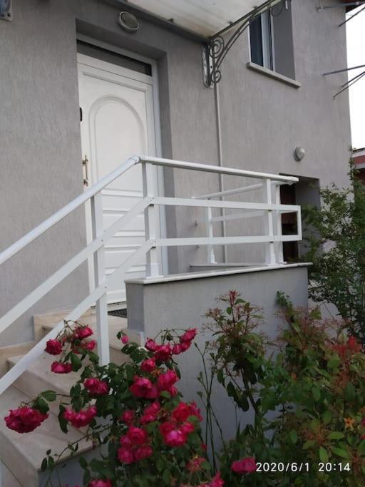 Anadora 2: Hospitable Stone House With Yard Apartment Alexandroupoli Exterior photo